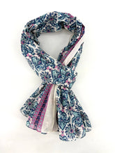 Carica l'immagine nel visualizzatore di Gallery, Sciarpa foulard Tiffany
