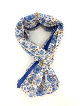 Carica l'immagine nel visualizzatore di Gallery, Sciarpa foulard Ibiscus
