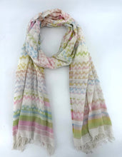 Carica l'immagine nel visualizzatore di Gallery, Sciarpa stola righe multicolor
