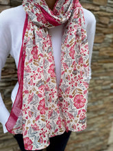 Carica l'immagine nel visualizzatore di Gallery, Sciarpa foulard Ibiscus
