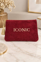Carica l'immagine nel visualizzatore di Gallery, Pochette in velluto ICONIC
