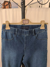Carica l&#39;immagine nel visualizzatore di Gallery, Jeans gioiello
