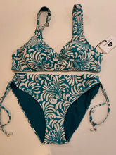 Carica l'immagine nel visualizzatore di Gallery, Bikini triangolo botanica
