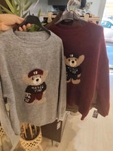 Carica l'immagine nel visualizzatore di Gallery, Maglione orsetto
