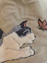 Carica l&#39;immagine nel visualizzatore di Gallery, Plaid gatto e farfalla
