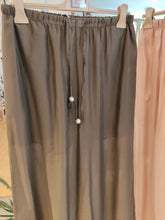 Carica l'immagine nel visualizzatore di Gallery, Pantaloni organza
