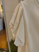 Carica l'immagine nel visualizzatore di Gallery, T-shirt fiore
