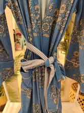Carica l'immagine nel visualizzatore di Gallery, Vestaglia Kimono Namaste
