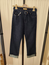 Carica l&#39;immagine nel visualizzatore di Gallery, Jeans Crop
