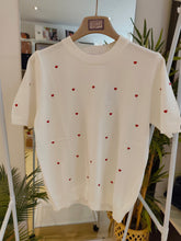 Carica l'immagine nel visualizzatore di Gallery, T-shirt cuoricini
