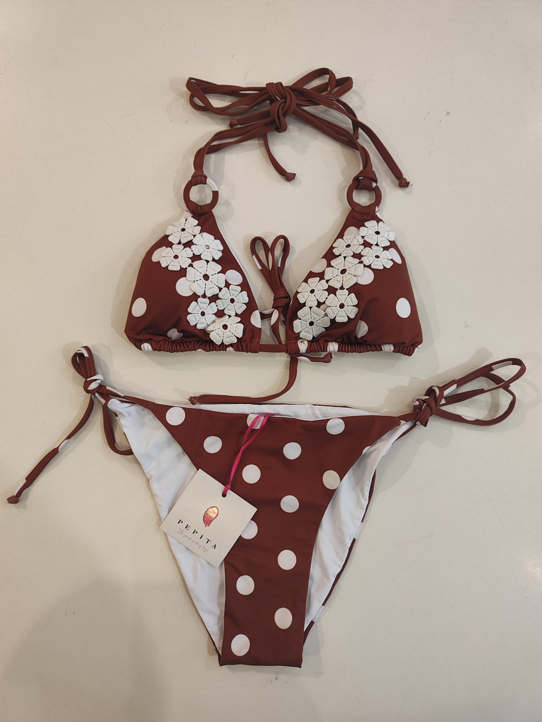 Bikini pois Leda