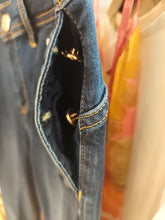 Carica l'immagine nel visualizzatore di Gallery, Jeans tasche bottoni

