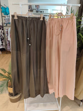 Carica l'immagine nel visualizzatore di Gallery, Pantaloni organza
