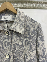 Carica l'immagine nel visualizzatore di Gallery, Spolverino jacquard
